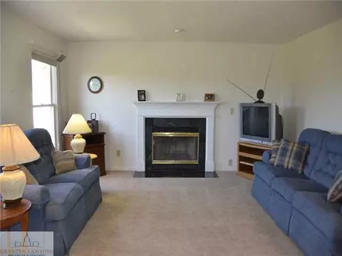 7210 W Howe Rd, Dewitt, MI 48820 photo 2