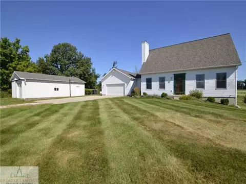 7210 W Howe Rd, Dewitt, MI 48820 photo 1