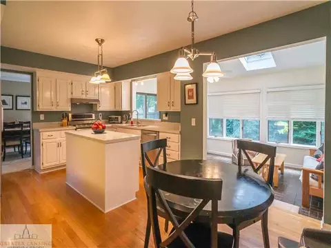 2131 Long Leaf Trl, Okemos, MI 48864 photo 9