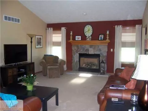 11460 W Howe Rd, Eagle, MI 48822 photo 3