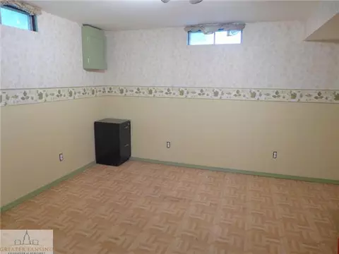 2429 Byrnes Rd, Lansing, MI 48906 photo 18