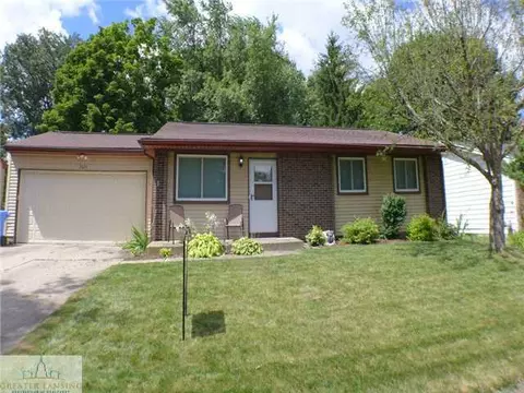 2429 Byrnes Rd, Lansing, MI 48906 photo 1