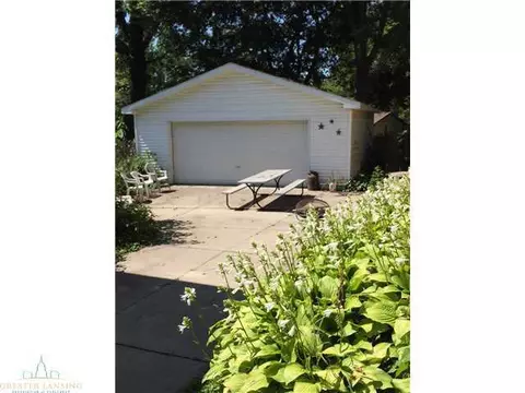 13732 Main St, Bath, MI 48808 photo 3