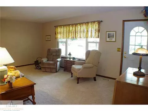 11370 E River Dr, Dewitt, MI 48820 photo 3