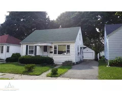 2208 Alpha St, Lansing, MI 48910 photo 1
