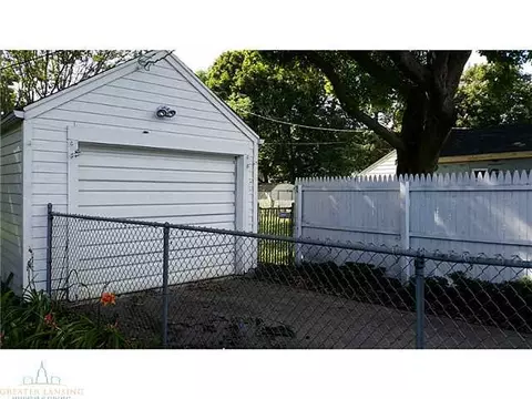 2208 Alpha St, Lansing, MI 48910 photo 19