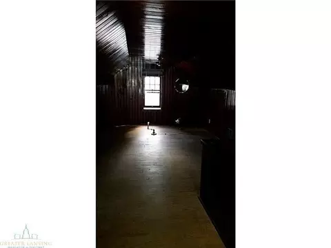 2208 Alpha St, Lansing, MI 48910 photo 9
