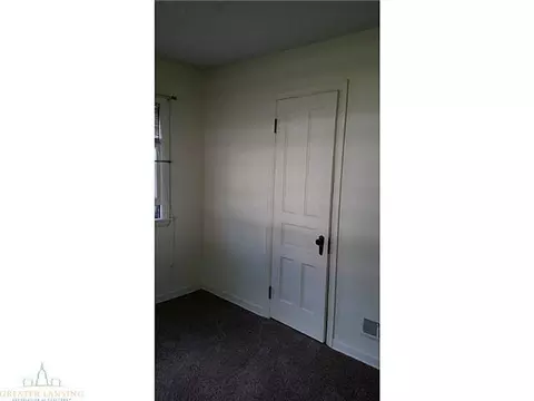 2208 Alpha St, Lansing, MI 48910 photo 6
