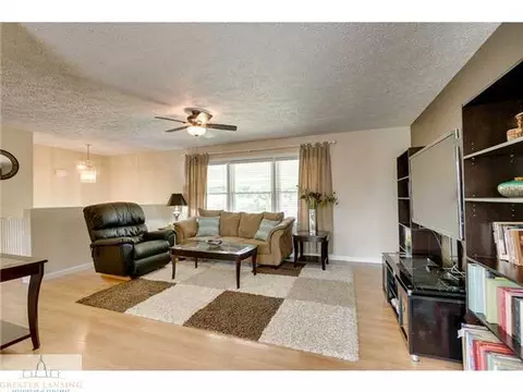 7307 Sunset Dr, Lansing, MI 48917 photo 9