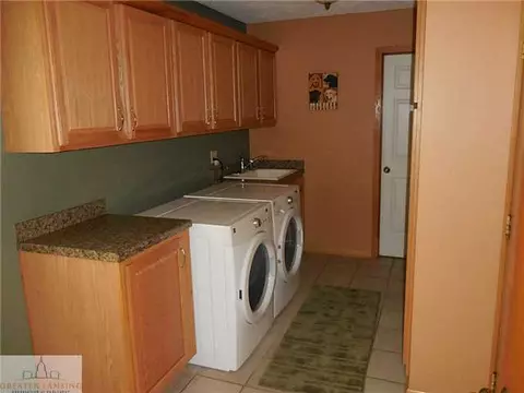 5911 Green Rd, Haslett, MI 48840 photo 7