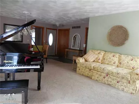 5911 Green Rd, Haslett, MI 48840 photo 10