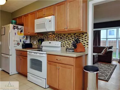 2822 Cooley Dr, Lansing, MI 48911 photo 13
