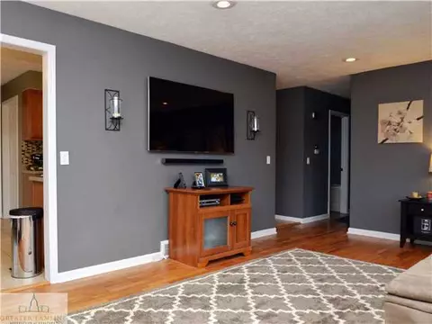 2822 Cooley Dr, Lansing, MI 48911 photo 6