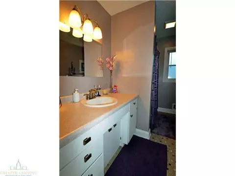2822 Cooley Dr, Lansing, MI 48911 photo 15