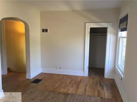 422 Adams, Lansing, MI 48906 photo 10