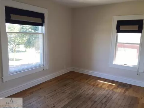 422 Adams, Lansing, MI 48906 photo 9