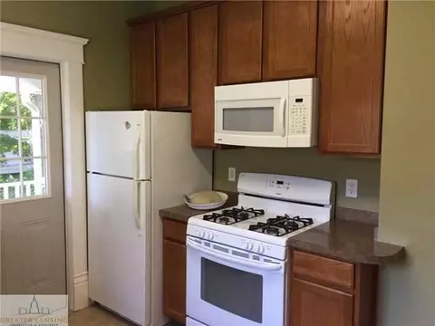 422 Adams, Lansing, MI 48906 photo 6