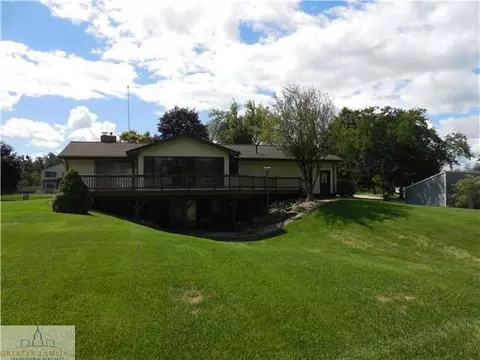 11182 W Clark Rd, Eagle, MI 48822 photo 2