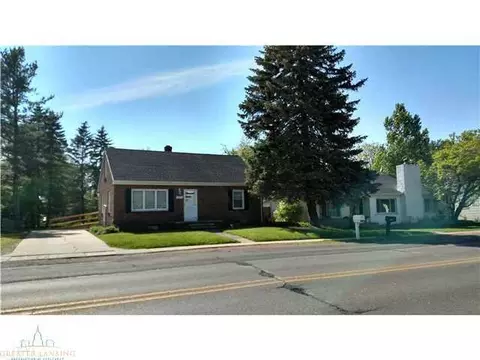1905 Aurelius Rd, Holt, MI 48842 photo 2