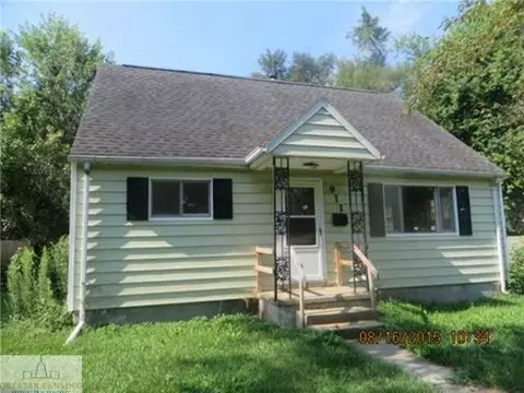 911 Pendleton Dr, Lansing, MI 48917 photo 1