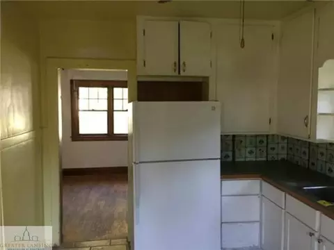 2425 Kensington Rd, Lansing, MI 48910 photo 3