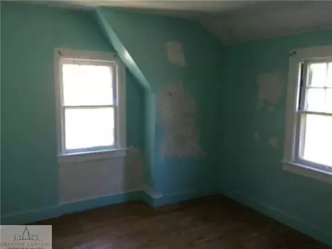 2425 Kensington Rd, Lansing, MI 48910 photo 10