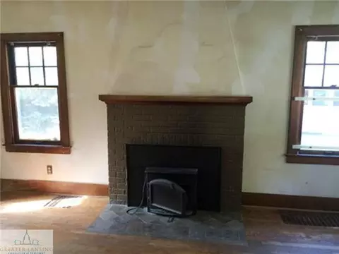 2425 Kensington Rd, Lansing, MI 48910 photo 6