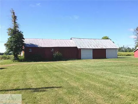 1654 E Jason St, Saint Johns, MI 48879 photo 5