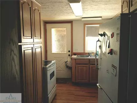 1654 E Jason St, Saint Johns, MI 48879 photo 7