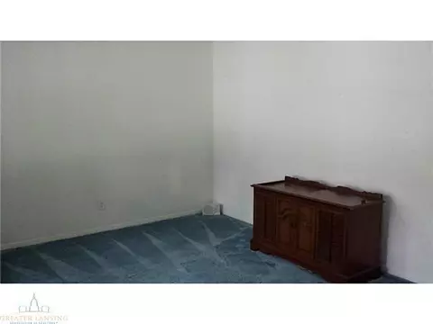 3419 Cooley Dr, Lansing, MI 48911 photo 3