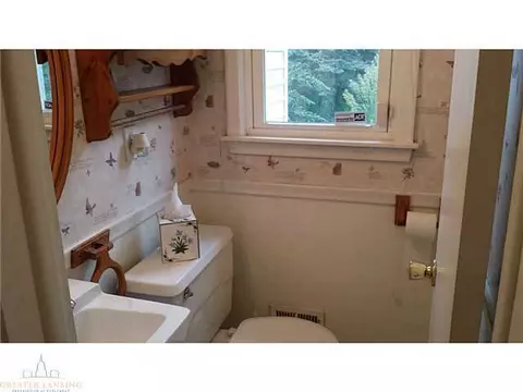 3419 Cooley Dr, Lansing, MI 48911 photo 10