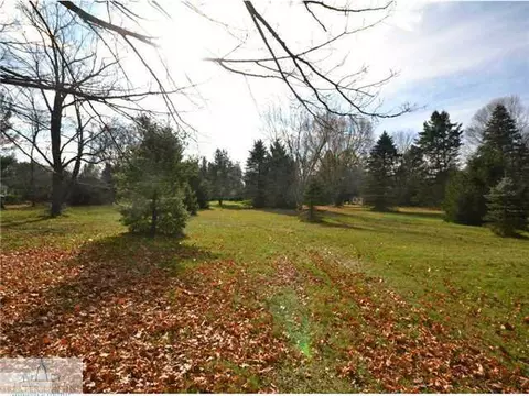 90 Sherwood, Williamston, MI 48895 photo 2