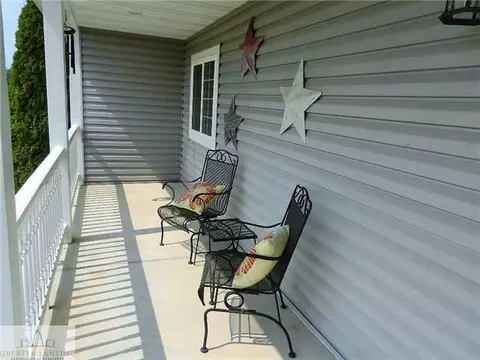 6294 Red Fox Ln, Perry, MI 48872 photo 2