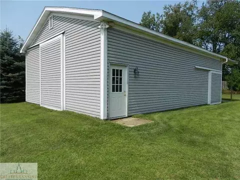 6294 Red Fox Ln, Perry, MI 48872 photo 23