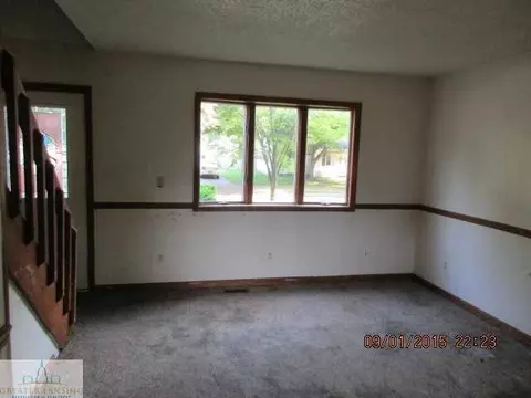 705 W W Grace, Owosso, MI 48867 photo 7