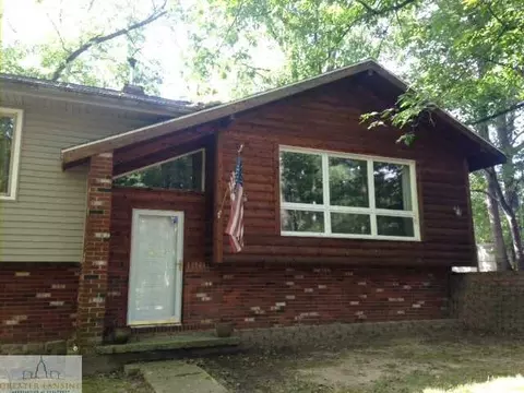 8925 Braden Rd, Haslett, MI 48840 photo 2