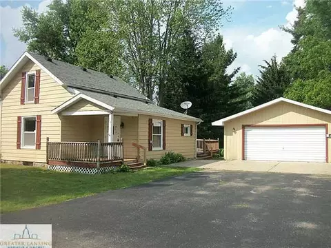 140 W Jefferson, Dimondale, MI 48821 photo 1