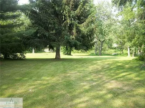 140 W Jefferson, Dimondale, MI 48821 photo 9