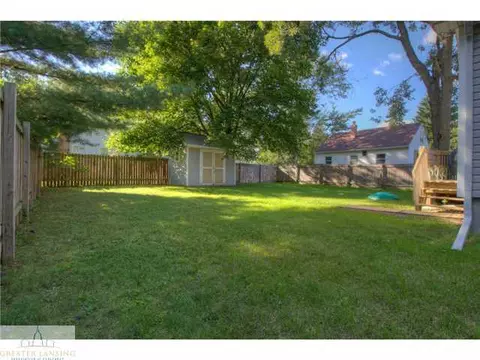 561 Kendon Dr, Lansing, MI 48910 photo 11