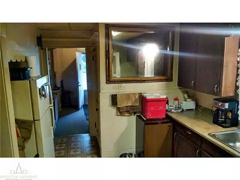 506 W Maple St, Lansing, MI 48906 photo 2