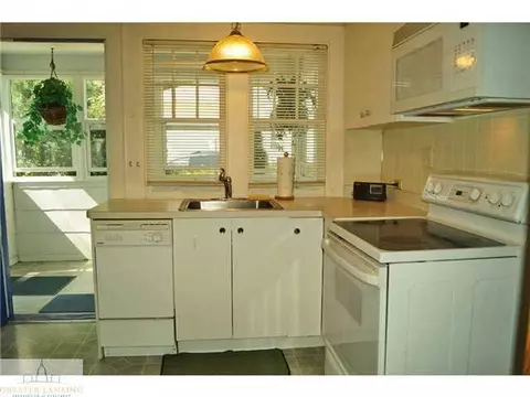 1353 Haslett, Haslett, MI 48840 photo 11