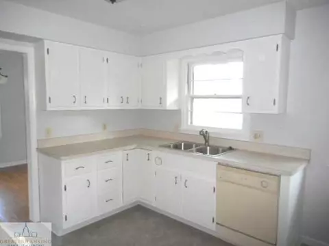 3609 Springbrook Ln, Lansing, MI 48917 photo 8