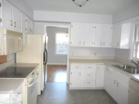 3609 Springbrook Ln, Lansing, MI 48917 photo 7