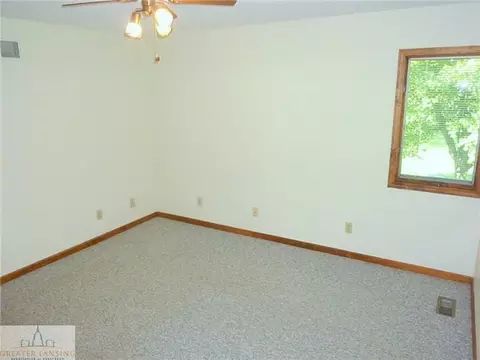 2720 Aurelius Rd, Lansing, MI 48910 photo 12