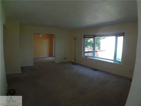 2302 Darby Dr, Lansing, MI 48906 photo 4