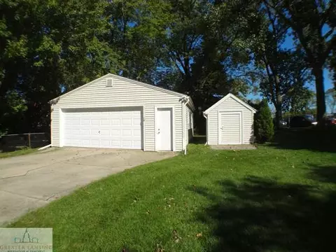 2302 Darby Dr, Lansing, MI 48906 photo 16