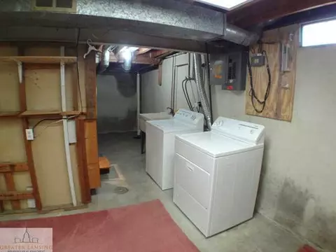 2302 Darby Dr, Lansing, MI 48906 photo 20