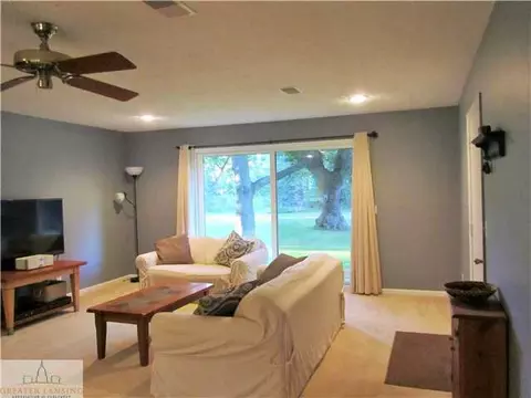 2112 Raby Rd, Haslett, MI 48840 photo 2