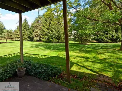 1110 Brookside Dr, Lansing, MI 48917 photo 14