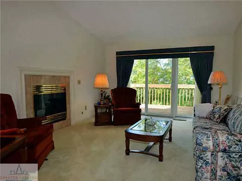 1110 Brookside Dr, Lansing, MI 48917 photo 6